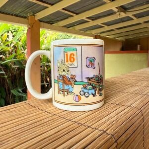 Vintage Rabbit Stoneware Coffee Mug Unmarked 12‎ oz